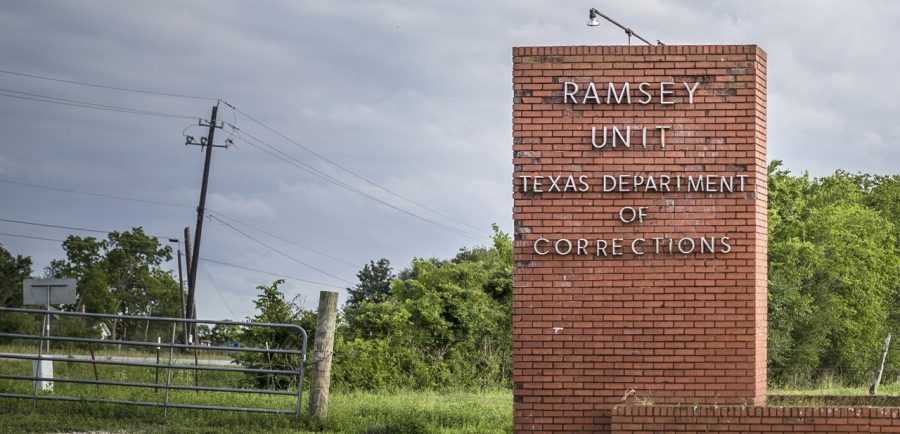 The+Ramsey+unit+was+opened+in+1908+and+has+a+capacity+of+1%2C570+inmates.