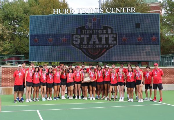 The 3rd place state team tennis on the courts at Baylor University.