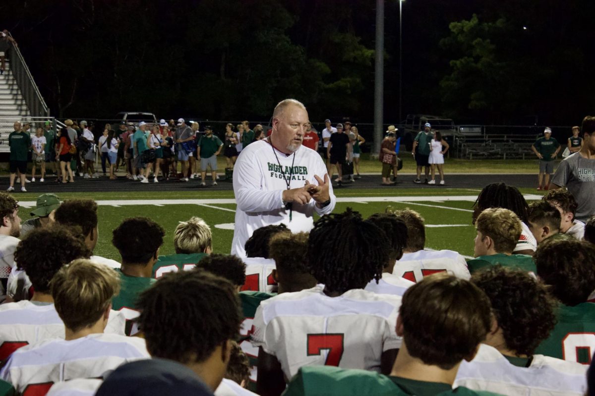 Coach Rapp giving a pep talk to the fantastic players. 