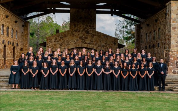 Professional photo of TWHS Varsity Girls choir!