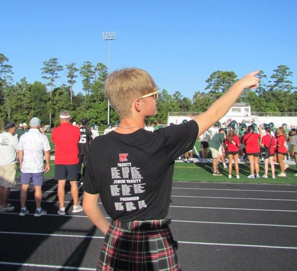 Reid Treutle getting the fans riled up at Meet The Fans on Saturday, August 16th. 